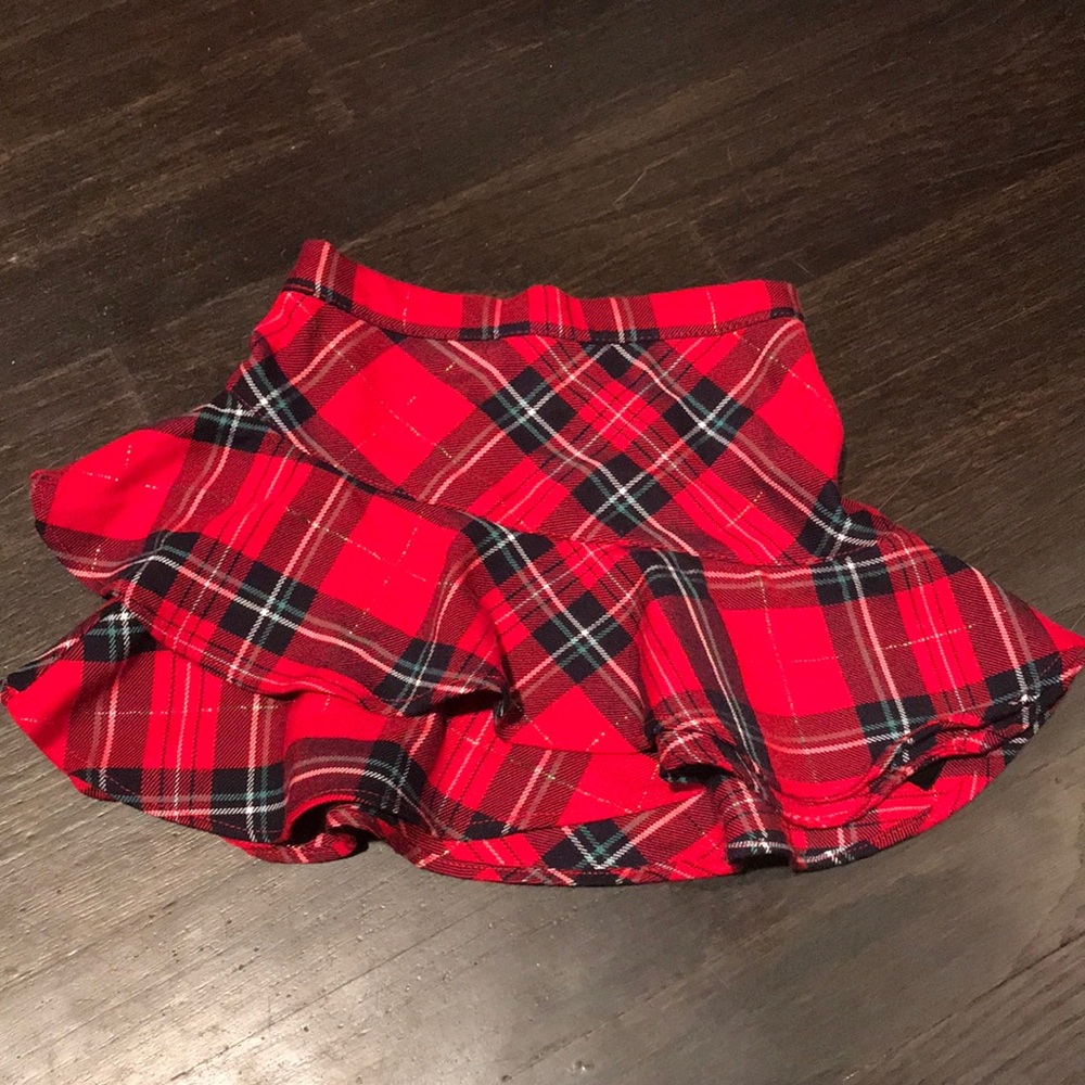 8/$25 H&M Red Plaid Skirt with Gold Thread